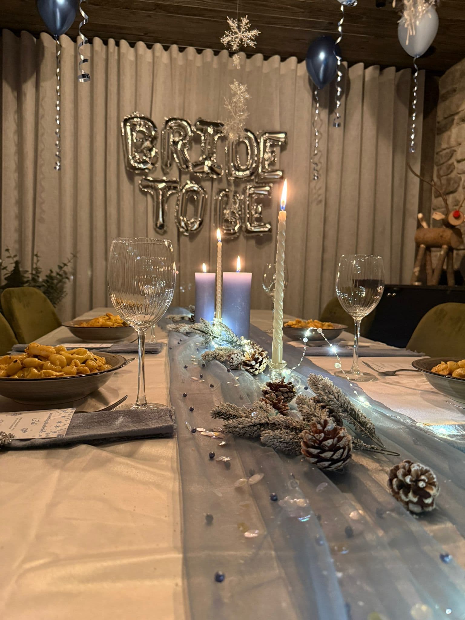 Gedecoreerde bruiloftstafel voor bride to be